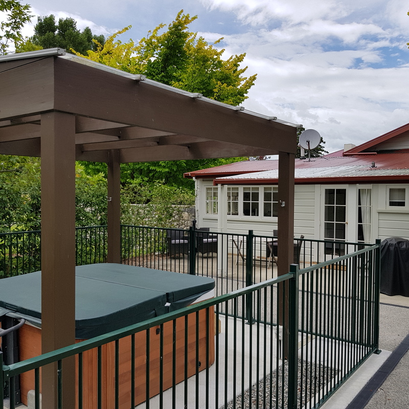 Rose Cottage Spa pool